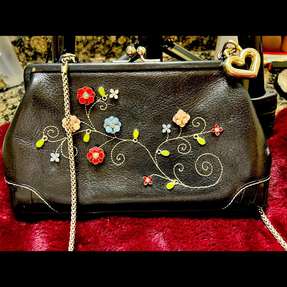 Beautiful trendy Brighton Purse this is vintage !